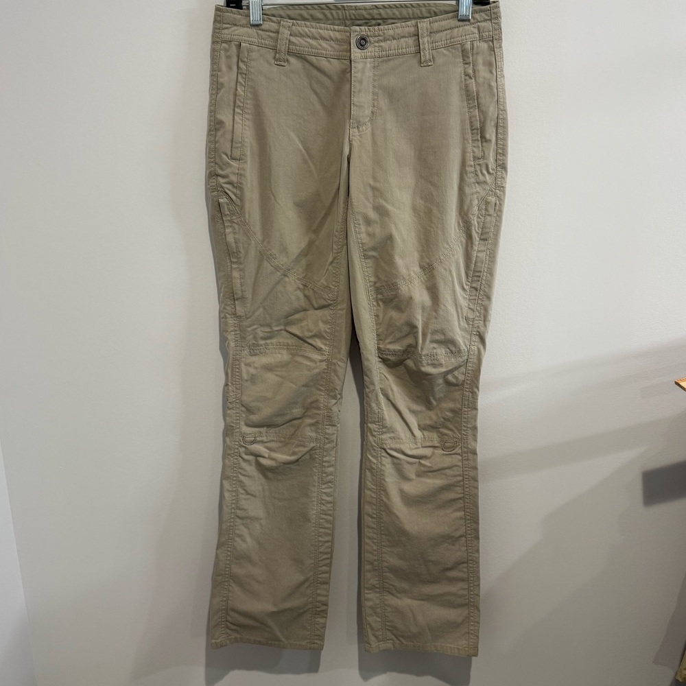 Kuhl Women’s Spire Roll Up Cargo Pants Short Khaki Gorpcore Hiking Travel